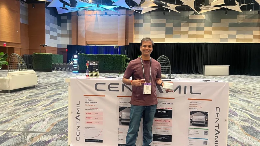 Praveen Gorakavi presenting Hayagreeva invention powered by Centamil AI at exhibition booth